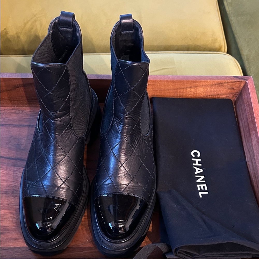 CHANEL Black Quilted Calfskin Boots
